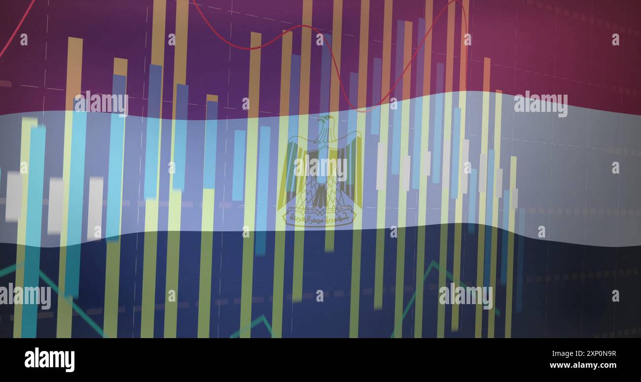 Bandiera egiziana che sventola sull'immagine dei grafici dei dati finanziari Foto Stock