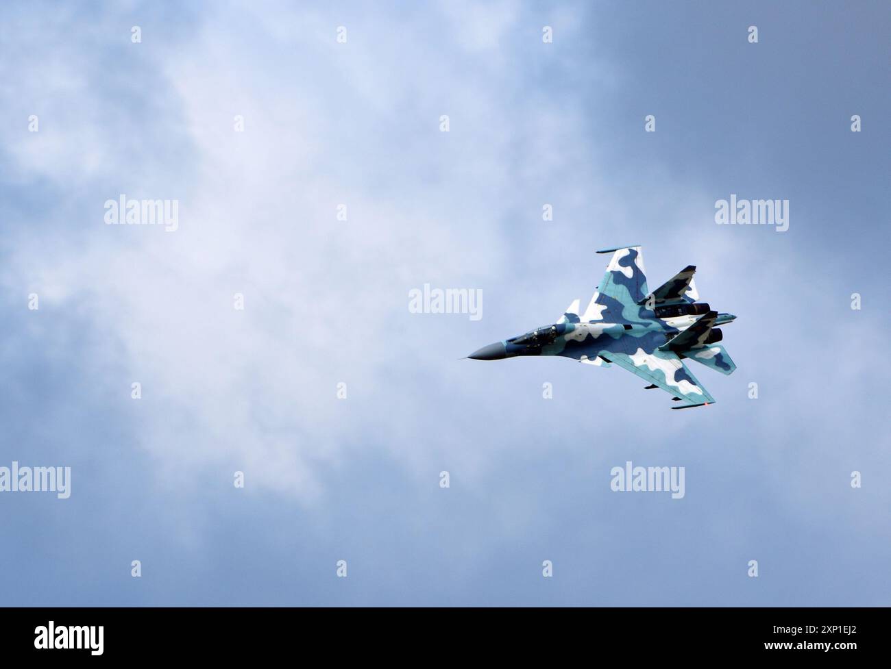 Sukhoi su 30 modello Jet radiocomandato in volo. Foto Stock