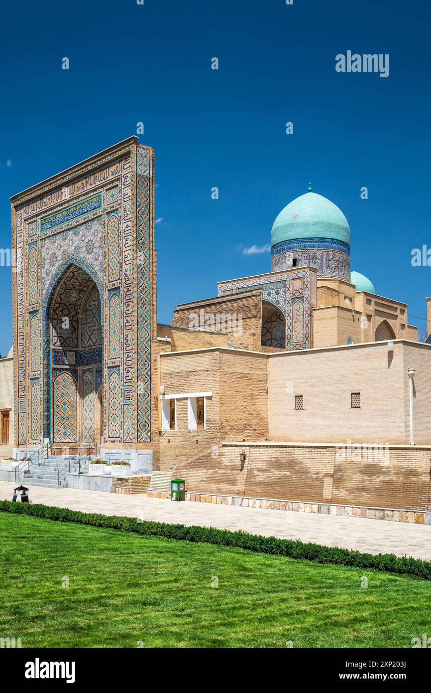 Shah-i-Zinda necropoli, Samarcanda, Uzbekistan Foto Stock