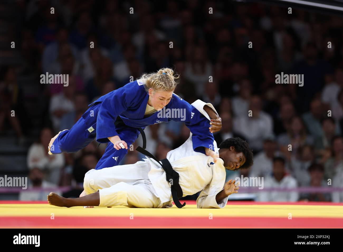 Parigi, Francia. 3 agosto 2024. Julien Mattia/le Pictorium - Judo - eventi a squadre - Francia-Giappone - Parigi 2024 - 03/08/2024 - Francia/Ile-de-France (regione)/Parigi - Gahie me (fra) durante la finale di judo a squadre alle Olimpiadi di Parigi tra Francia e Giappone, al Grand Palais Ephemere, 3 agosto 2024. Crediti: LE PICTORIUM/Alamy Live News Foto Stock