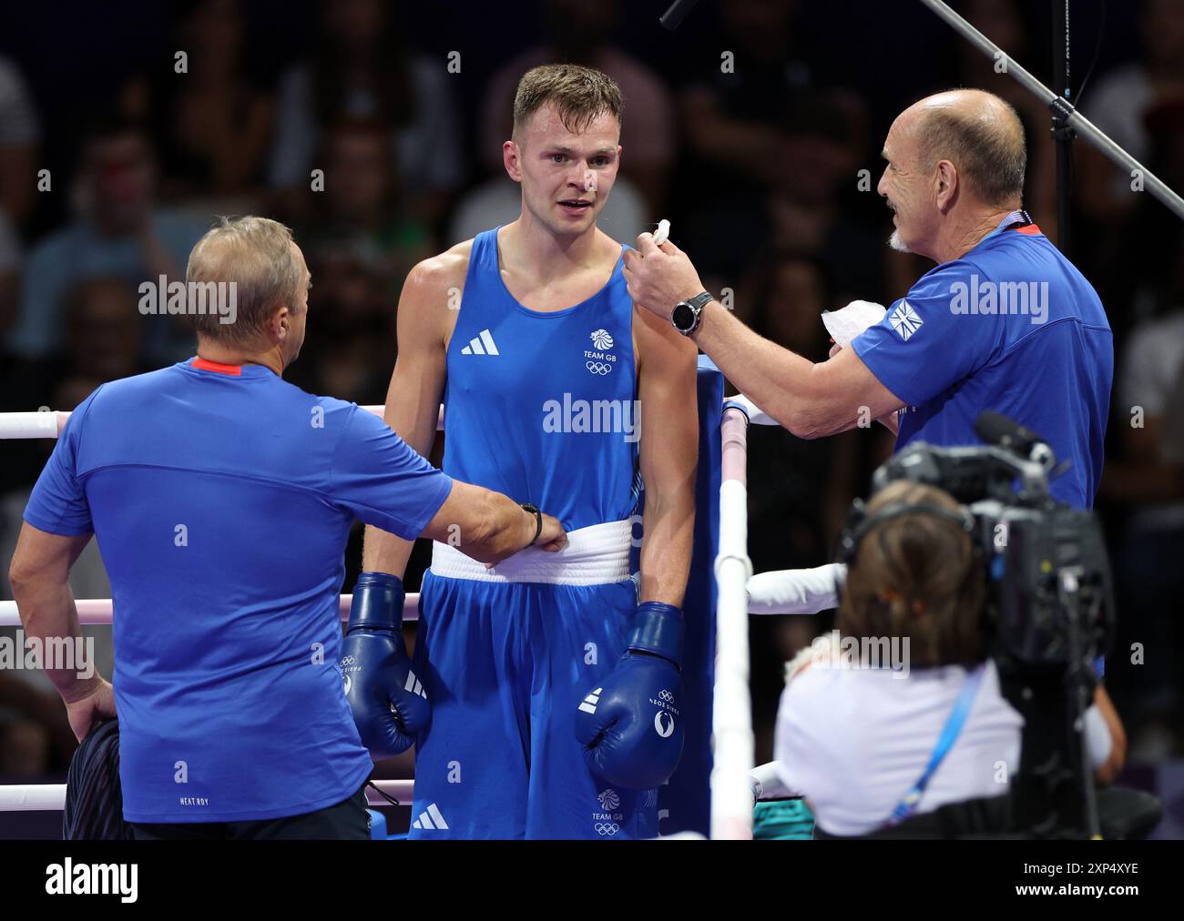 Lewis Richardson della Gran Bretagna davanti ai 71 kg maschili - quarti di finale contro Zeyad Eashash della Giordania alla North Paris Arena l'ottavo giorno dei Giochi Olimpici di Parigi del 2024 in Francia. Data foto: Sabato 3 agosto 2024. Foto Stock