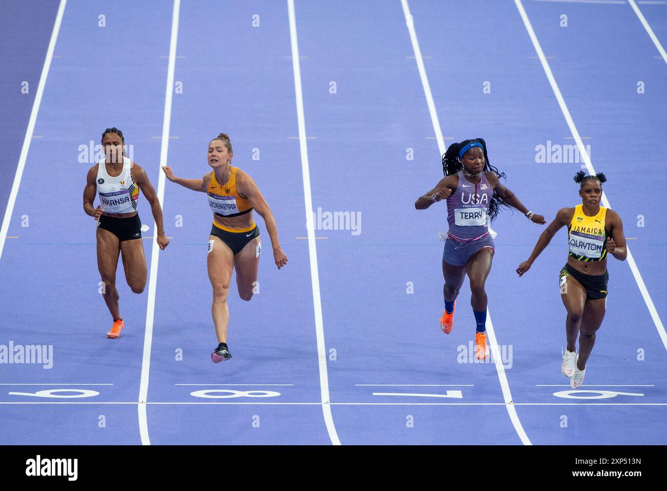 NKANSA Delphine (Belgien), LUECKENKEMPER Gina (Deutschland), TERRY Twanisha (USA), CLAYTON Tia (Giamaica), 100 Meter Sprint Frauen, Halbfinale, fra, Olympische Spiele Paris 2024, Leichtathletik, Abendsession, 03.08.2024 foto: Eibner-Pressefoto/Michael Memmler Foto Stock