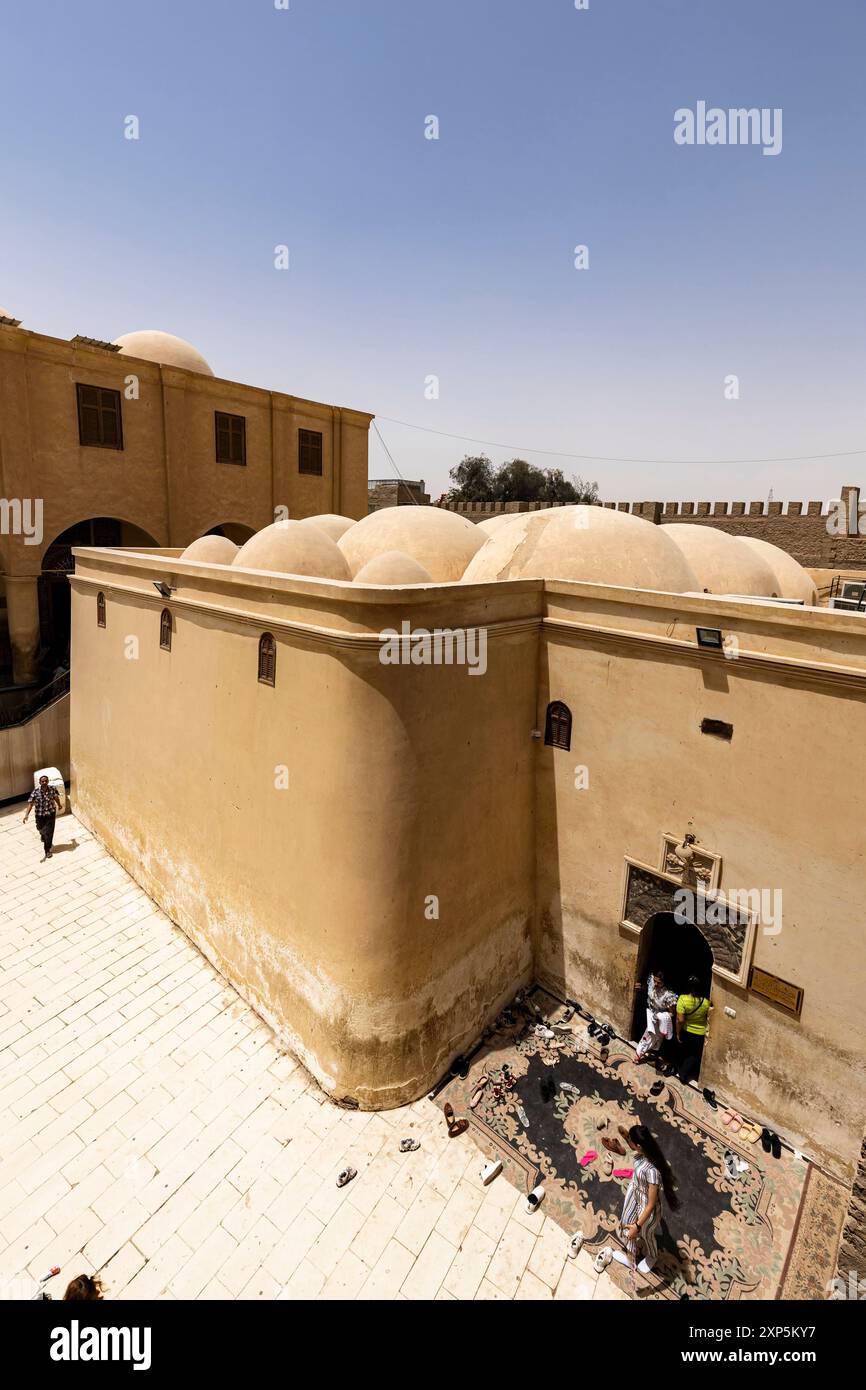 Monastero di al-Muharraq, Santa Vergine Maria, fuga in Egitto, chiesa principale, Asyut (Assiut), Egitto, Nord Africa, Africa Foto Stock