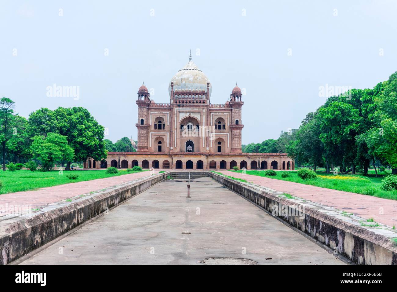 Tomba di Safdarjung nel sud di Delhi/India Foto Stock