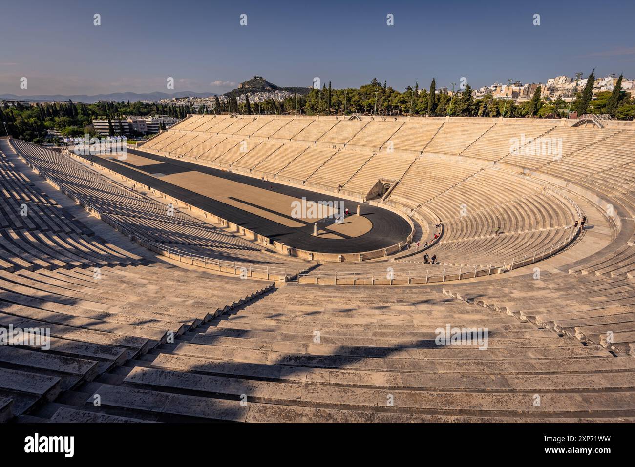 Atene, Grecia, 2 maggio 2024: Il famoso Stadio Olimpico Panateniese nel centro di Atene, Grecia Foto Stock