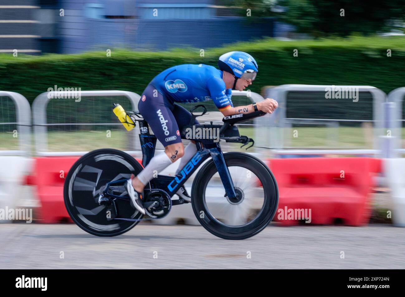 28 luglio 2024, T100 Triathlon World Series MEN's Race, London Docklands, UK. Frederic Funk della Germania sulla tappa della gara. Foto Stock