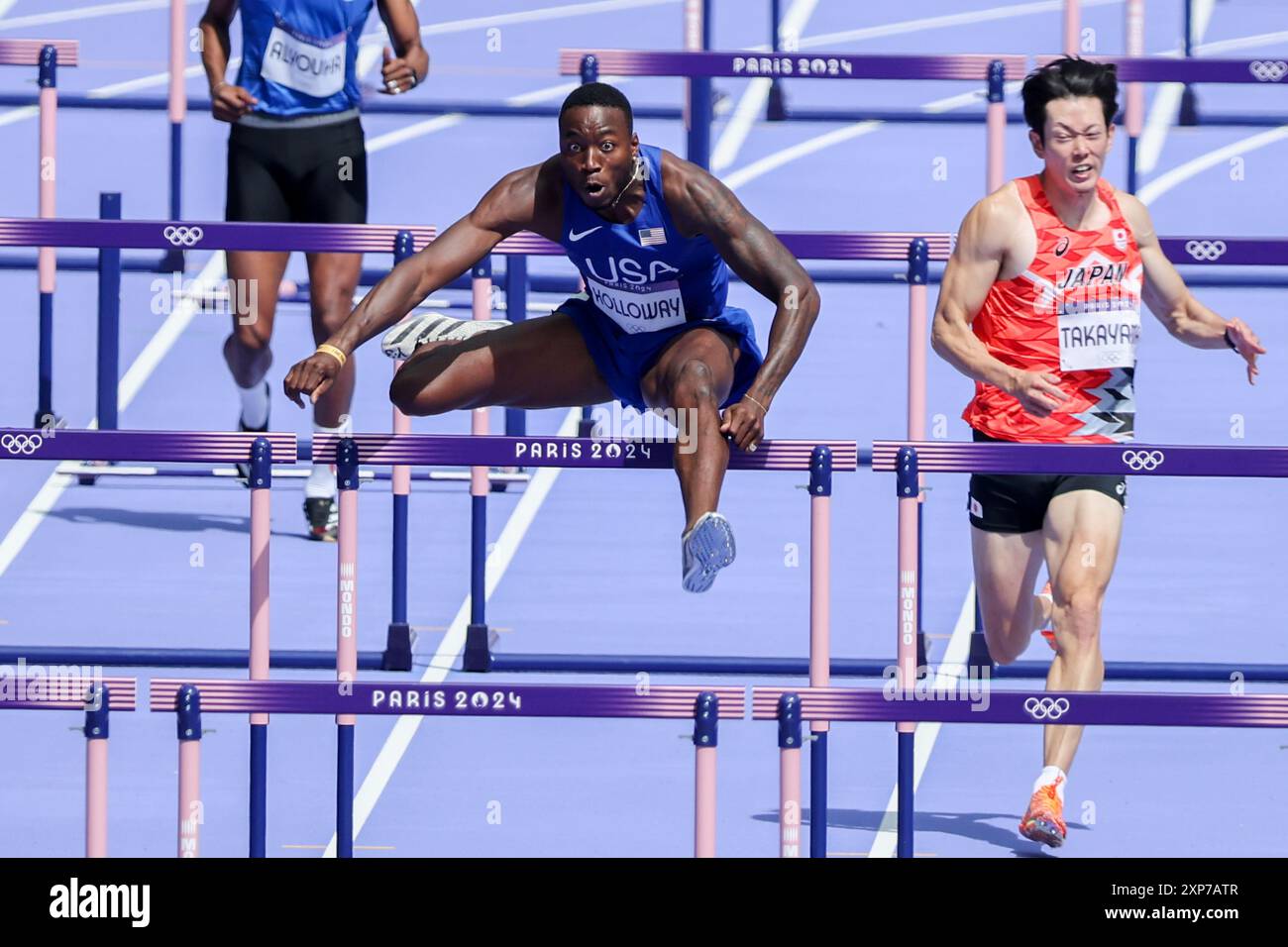 Parigi, Ile de France, Francia. 4 agosto 2024. Rasheed Broadbell (JAM), Grant Holloway (USA), Shunya Takayama (JPN) ed Elmo Lake (fin) gareggiano negli ostacoli di 110 m maschili nelle sessioni mattutine allo Stade de France durante le Olimpiadi di Parigi del 2024 di domenica 4 agosto 2024 a Parigi. (Credit Image: © Paul Kitagaki Jr./ZUMA Press Wire) SOLO PER USO EDITORIALE! Non per USO commerciale! Foto Stock