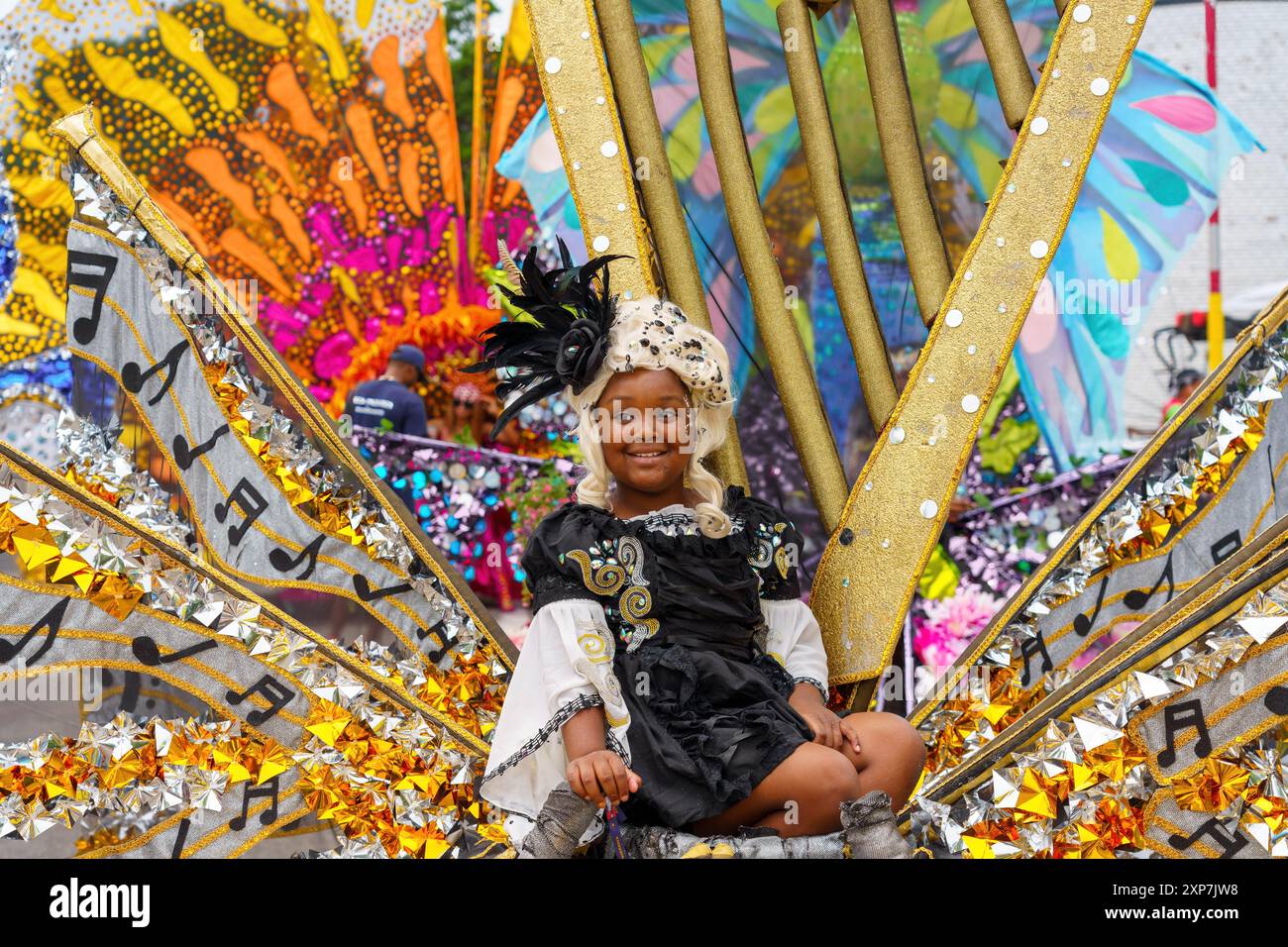 Bambino in abiti da palcoscenico durante il carnevale dei Caraibi di Toronto o Caribana, Canada Foto Stock
