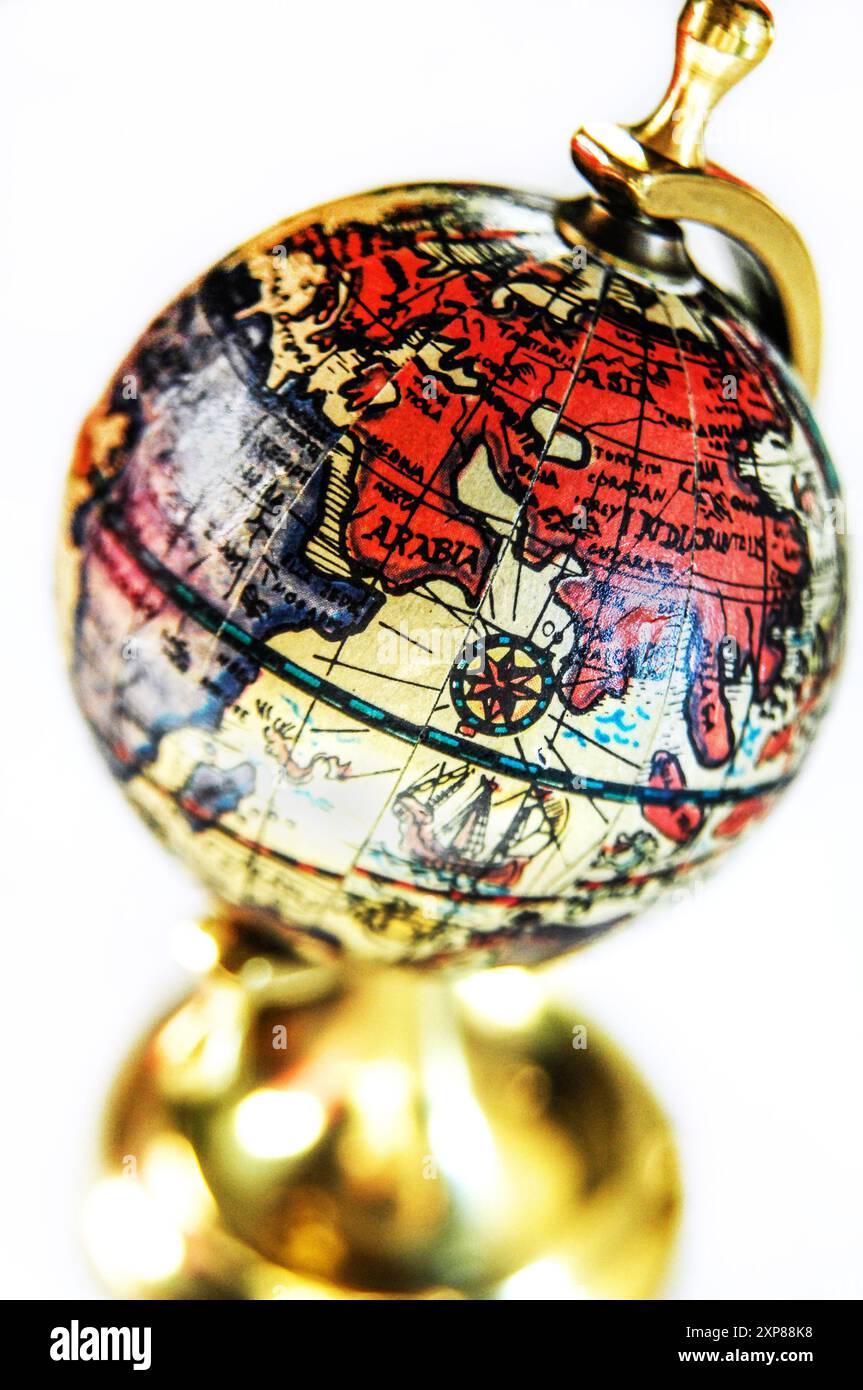 vecchia mappa su un globo Foto Stock