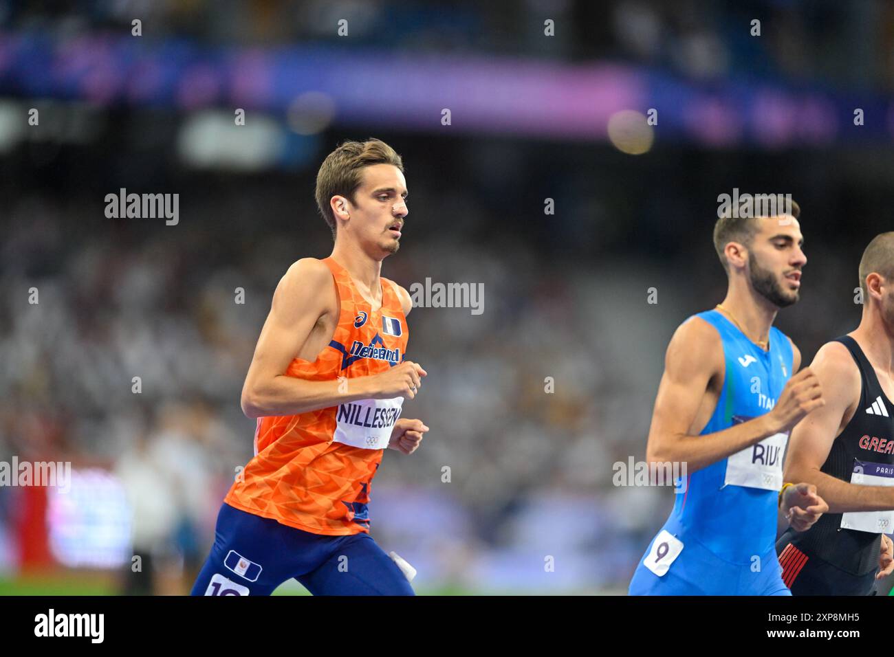 Parigi, Francia. 4 agosto 2024. PARIGI, FRANCIA - 4 AGOSTO: I Paesi Bassi Stefan Nillessen gareggiano nella semifinale maschile 1500 m durante il 9° giorno di atletica leggera - Giochi Olimpici Parigi 2024 allo Stade de France il 4 agosto 2024 a Parigi, Francia. (Foto di Andy Astfalck/Agenzia BSR) credito: Agenzia BSR/Alamy Live News Foto Stock