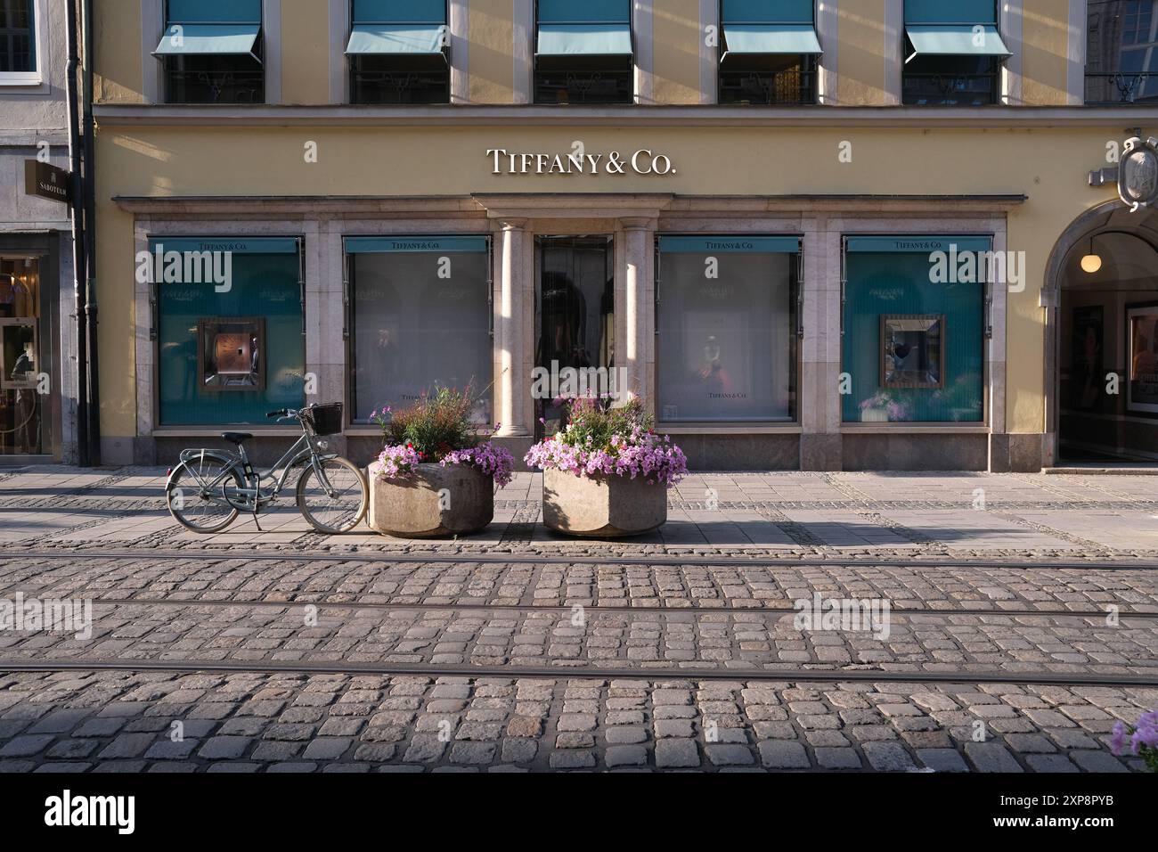 Tiffany & Co Altstadt München Tiffany & Co Altstadt München Residenzstraße Maximilianstraße *** Tiffany Co città vecchia Monaco Tiffany Co città vecchia Monaco di Baviera Foto Stock