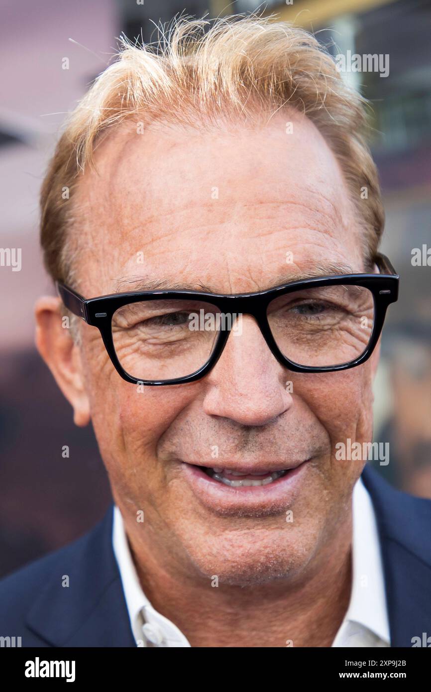 Horizon, Filmpremiere im Zoo Palast, Berlino, 04.08.2024 Kevin Costner bei der Premiere von Horizon im Berliner Zoo Palast AM 04.08.2024. Berlin Zoo Palast *** Horizon, anteprima cinematografica allo Zoo Palast di Berlino, 04 08 2024 Kevin Costner alla prima di Horizon allo Zoo Palast di Berlino il 04 08 2024 Berlin Zoo Palast Copyright: XBenxKriemannx Foto Stock