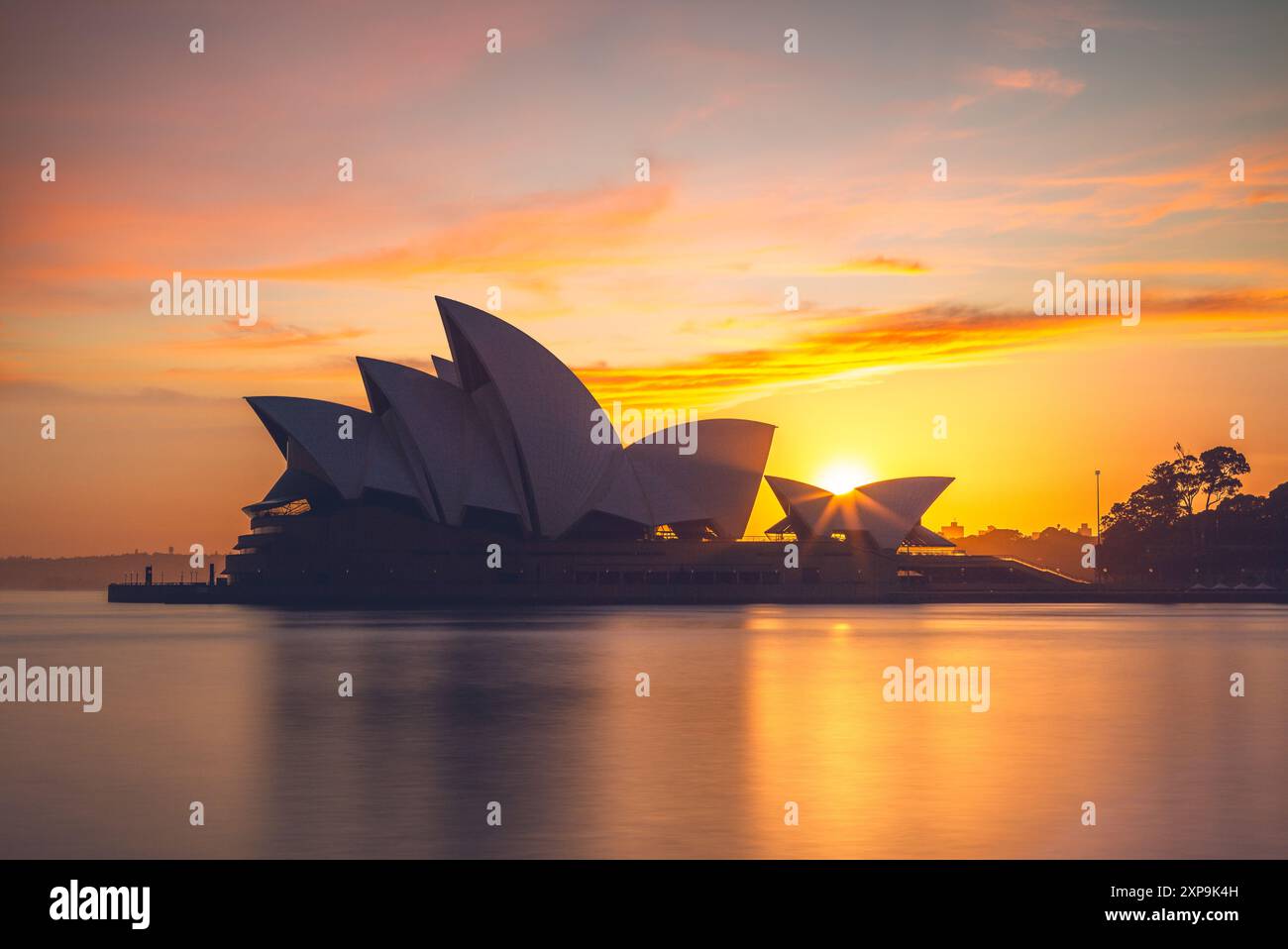 6 gennaio 2019: sydney Opera House, un centro per le arti dello spettacolo multi-venue al Porto di Sydney, situato a Sydney, New South Wales, Australia. È diventato un Foto Stock