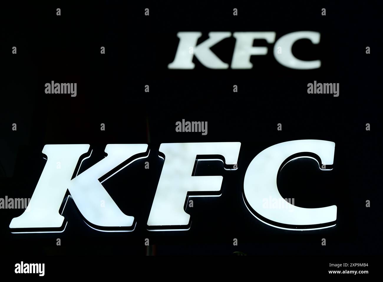 Taiwan - 3 agosto 2024: Il KFC, una delle catene di pollo fritto più grandi al mondo, è rinomato per il suo sapore unico e la sua varietà di menu. Foto Stock