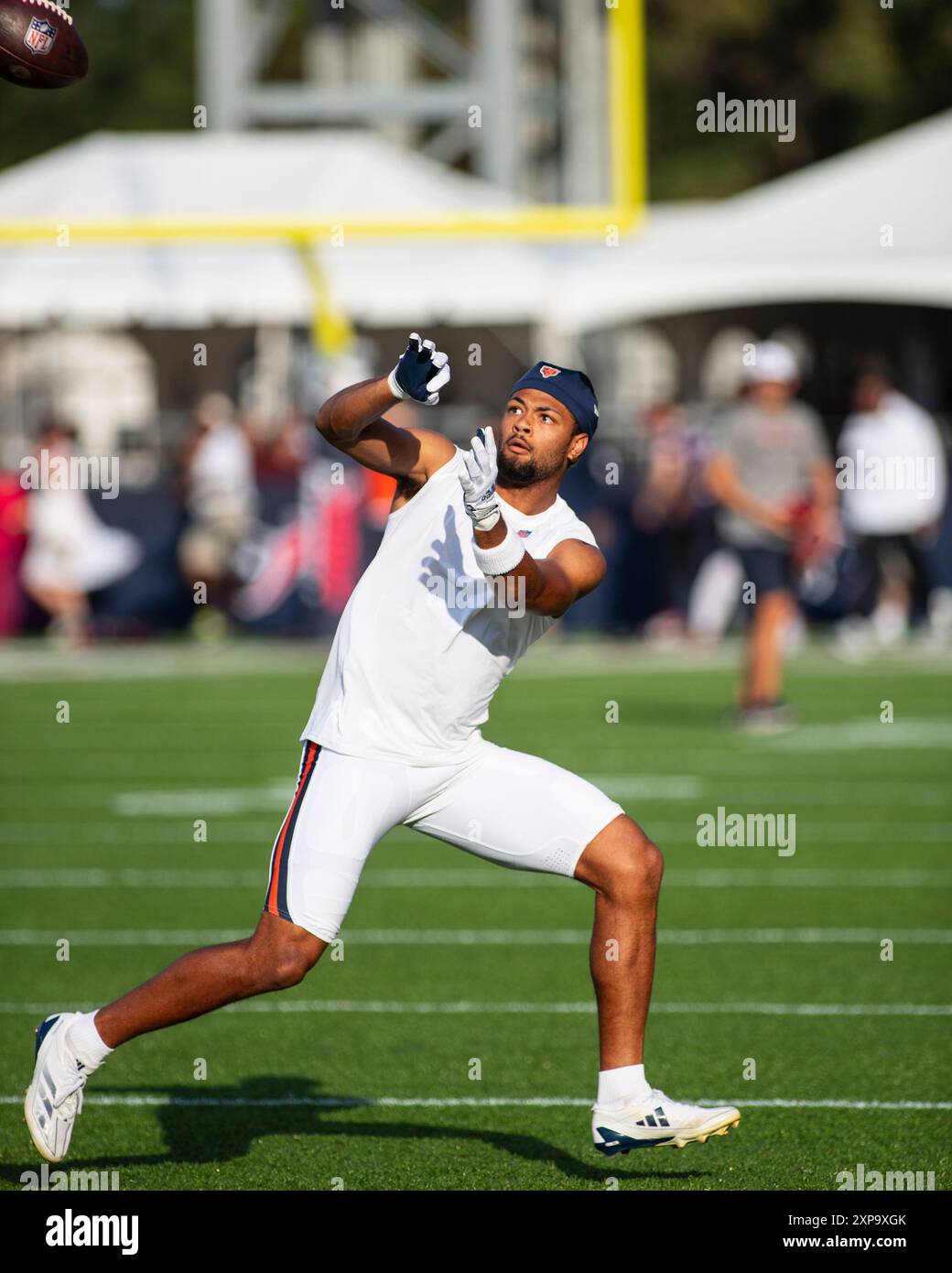 1 agosto 2024: I Chicago Bears n. 23 Roschon Johnson si scalda prima della gara di Hall of Fame contro gli Houston Texans a Canton, OHIO. Mike Wulf/CSM Foto Stock