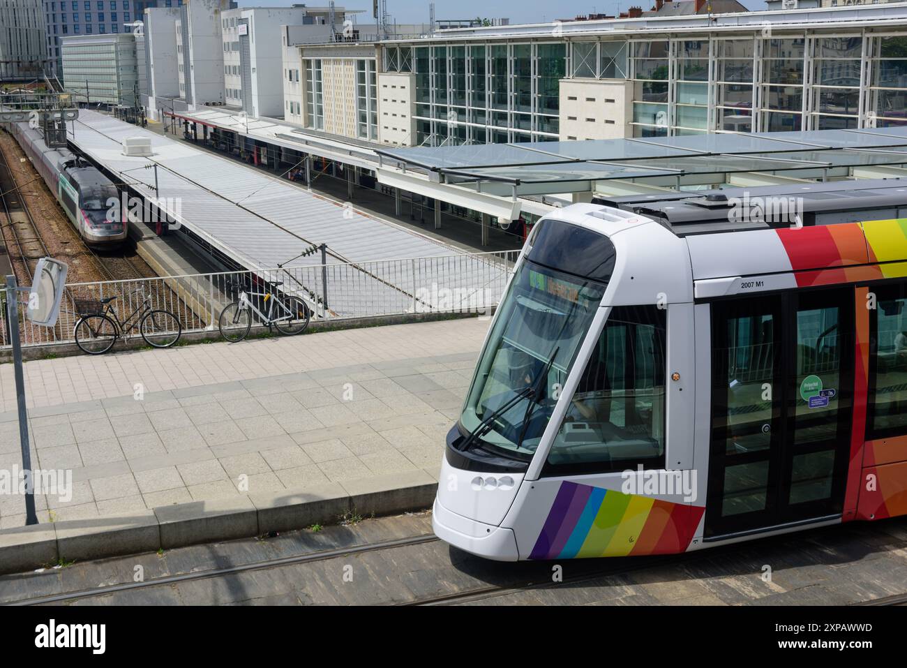 Frankreich, Angers, Straßenbahn Linie C, Gare Saint-Loud // Francia, Angers, linea C del tram, Gare Saint-Loud Foto Stock