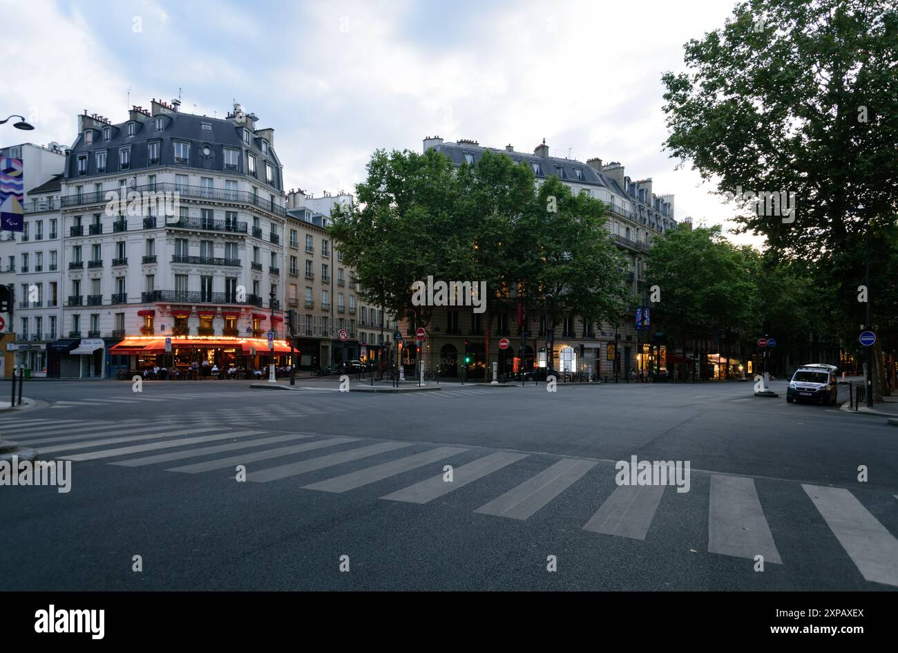 Paris, leere Straße den Olympischen Spielen 2024, Jeux Olympiques 2024, JO24, Boulevard St-Germain // Paris, Empty Street ai Giochi Olimpici 2024, J Foto Stock