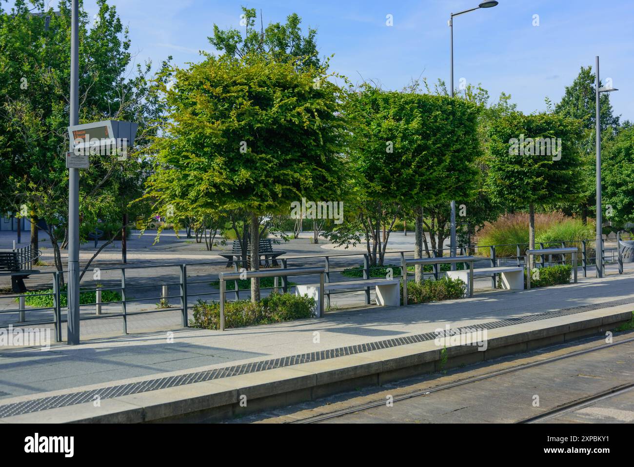 Frankreich, Angers, Straßenbahn Linie A // Francia, Angers, linea A della funivia *** Francia, Angers, linea A della funivia Francia, Angers, linea A della funivia Foto Stock