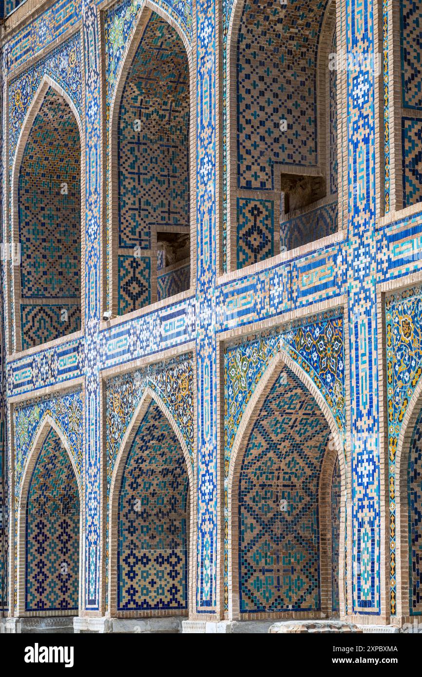 Madrasa Tilya-Kori, Registan, Samarcanda, Uzbekistan Foto Stock