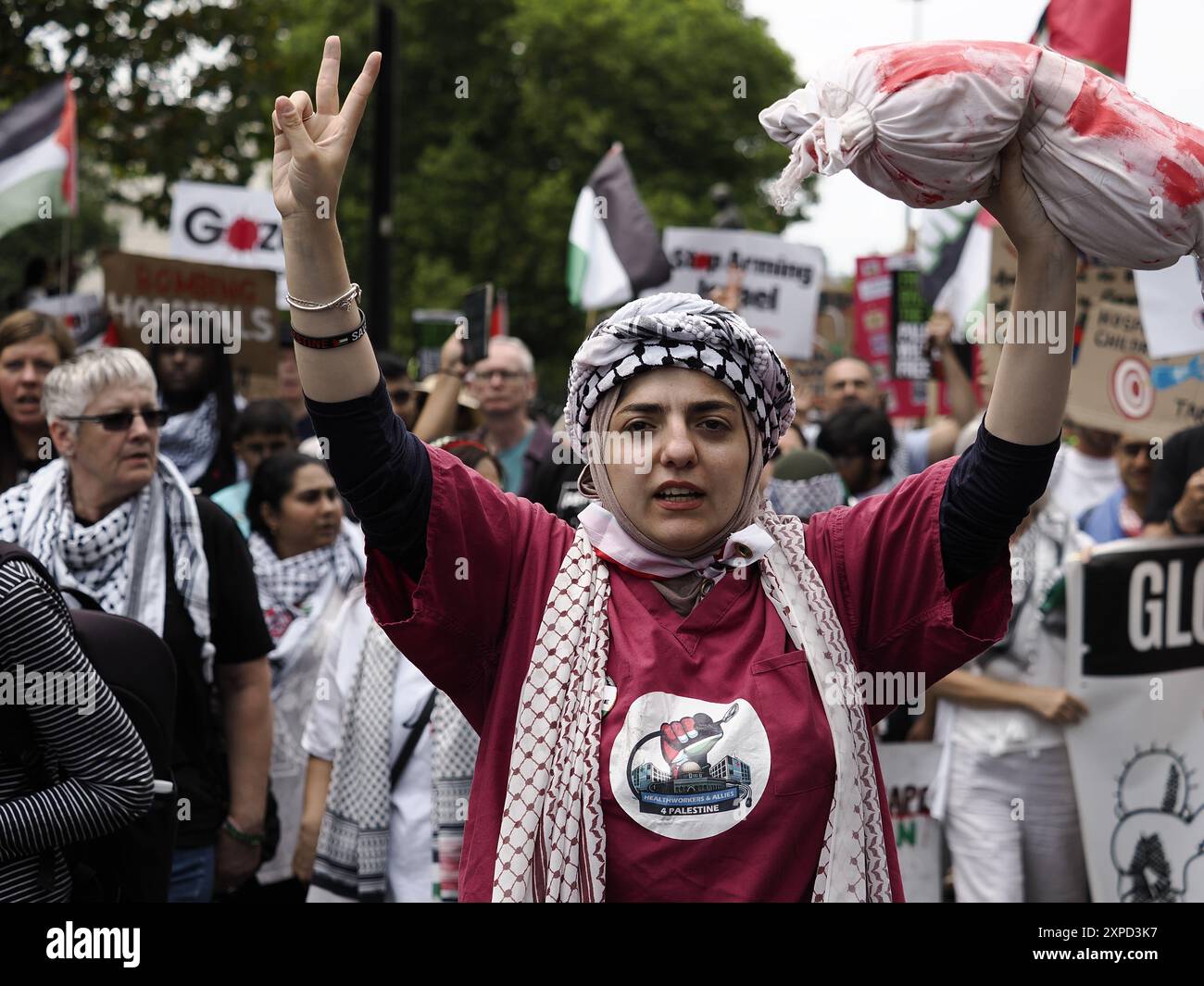 Health Care Workers 4 Palestine alla National Palestine Solidarity March, Londra, Regno Unito, 03/08/24 Foto Stock