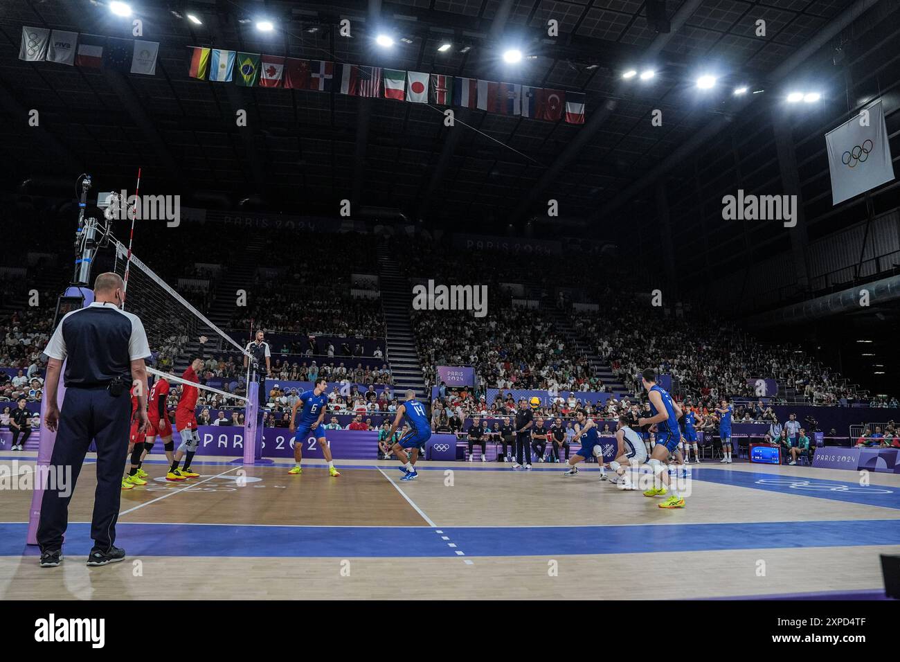 Parigi, Francia. 5 agosto 2024. Squadra italiana durante una partita di pallavolo maschile tra Italia e Giappone alle Olimpiadi del 2024, lunedì 5 agosto 2024, a Parigi, Francia. (Foto di Gian Mattia D'Alberto/LaPresse) credito: LaPresse/Alamy Live News Foto Stock