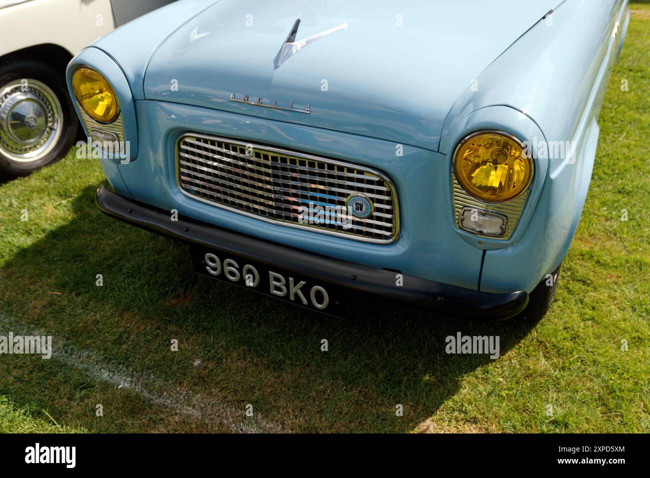 Ford Anglia. Weekend d'epoca di Hebden Bridge 2024. Foto Stock