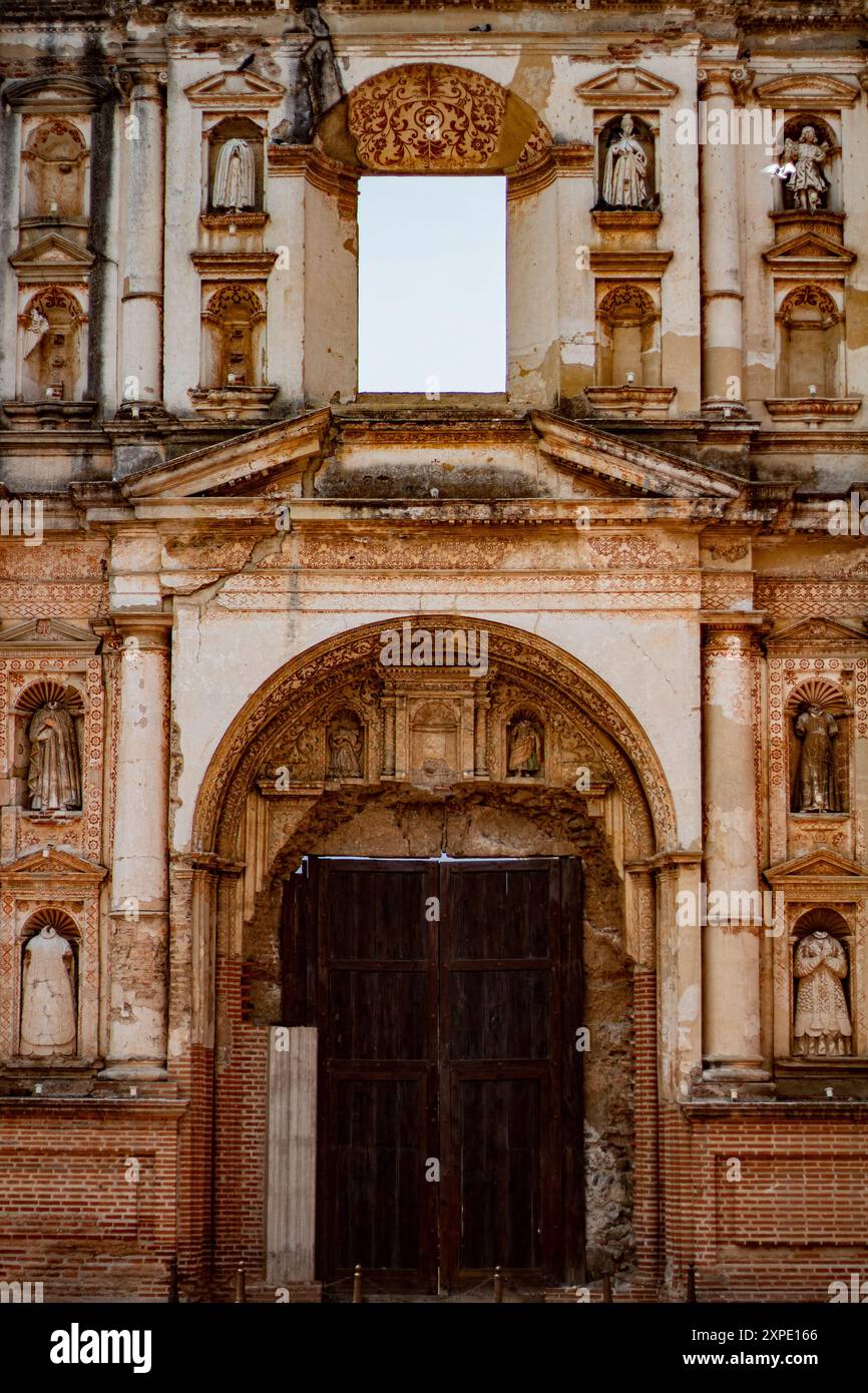 Facciata della Chiesa e della Scuola della compagnia di Gesù (rovine) Foto Stock