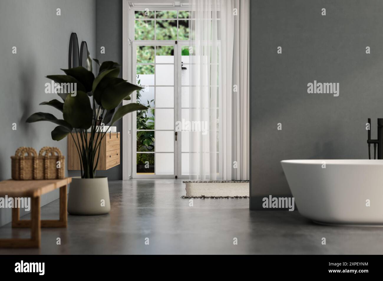 Bagno interno moderno con doppio lavabo e specchio, vasca e piante. Accessori da bagno e finestra nel monolocale dell'hotel. Foto Stock