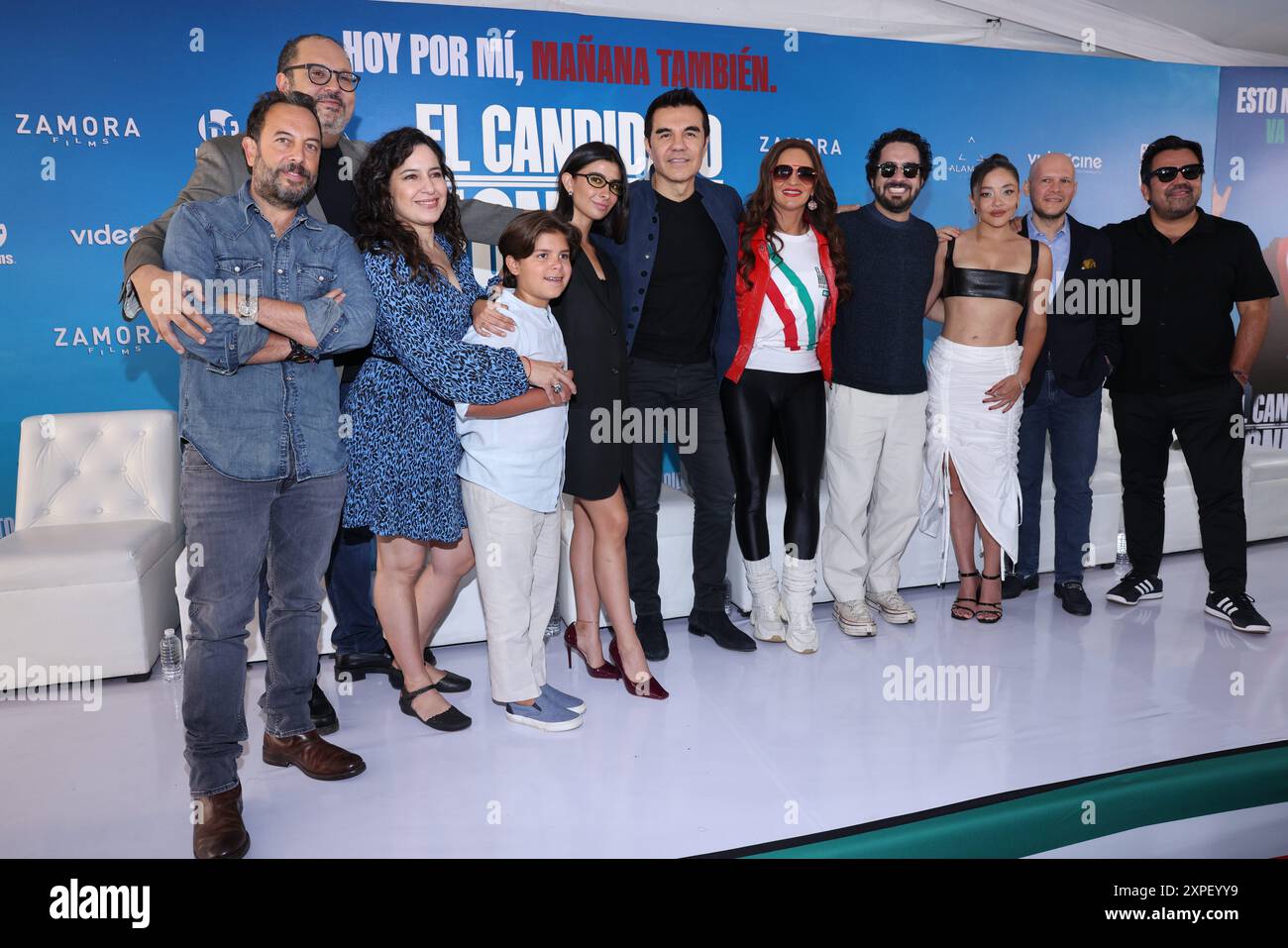 5 agosto 2024, città del Messico, Ciudad de Mexico, Messico: (L-R) Gerardo Moran, Pipe Ybarra, TiarÃ© Scanda, Leonardo Herrera, Paola Ramones, AdriÃ¡n Uribe, Mariana Seoane, Daniel Tovar, Teresa Ruiz, Daniel Birman e Charlie Huevo hanno posato per le foto durante una conferenza stampa per promuovere il film â€˜El Candidato Honestoâ€™ a Videocine. Il 5 agosto 2024 a città del Messico, Messico. (Immagine di credito: © Yamak Perea/eyepix via ZUMA Press Wire) SOLO PER USO EDITORIALE! Non per USO commerciale! Foto Stock