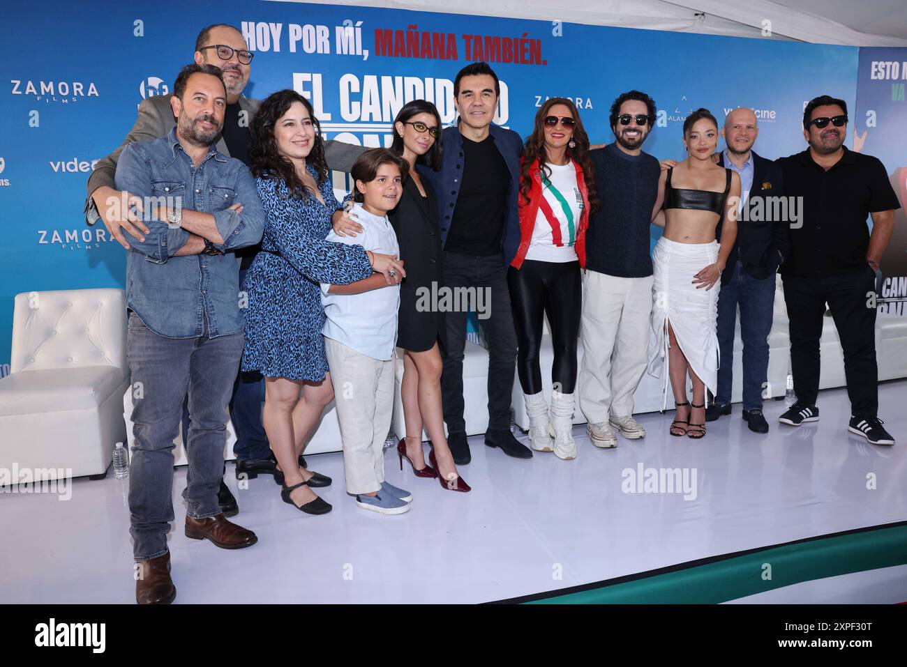 Conferenza stampa El Candidato Honesto L-R Gerardo Moran, Pipe Ybarra, TiarÃ Scanda, Leonardo Herrera, Paola Ramones, Adrian Uribe, Mariana Seoane, Daniel Tovar, Teresa Ruiz, Daniel Birman e Charlie Huevo hanno posato per le foto durante una conferenza stampa per promuovere il film El Candidato Honesto a Videocine. Il 5 agosto 2024 a città del Messico, Messico. Città del Messico CDMX Messico Copyright: XYamakxPereax Foto Stock