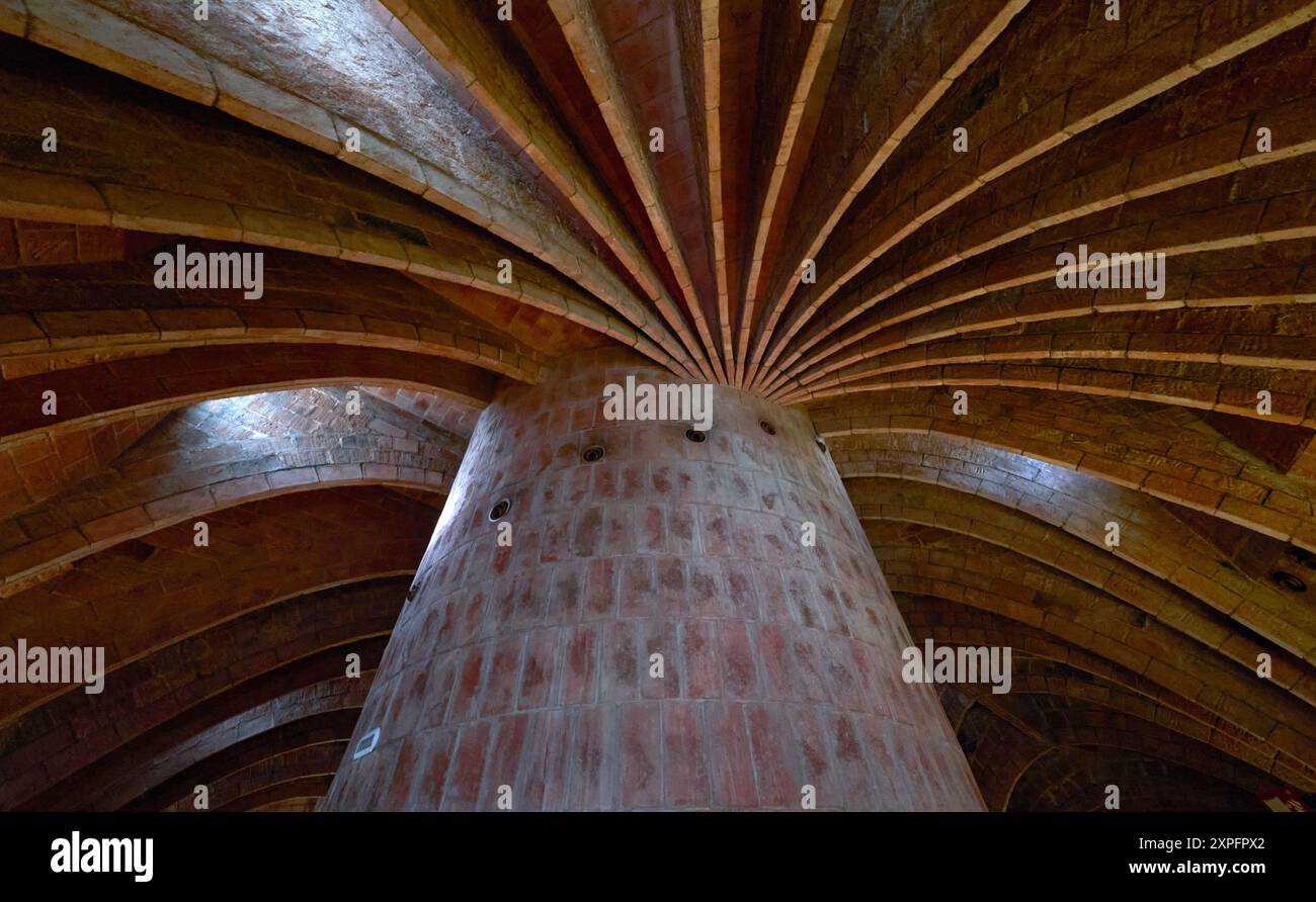 Frammento interno di Casa Mila ( la Pedrera ), Barcellona, Spagna Foto Stock