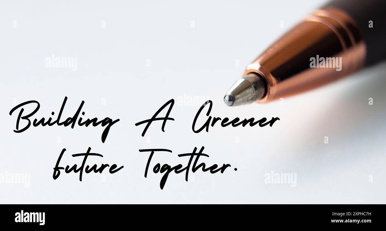 Creare un futuro più verde insieme al testo con sfondo a penna ravvicinata. Concetto di conservazione. Foto Stock