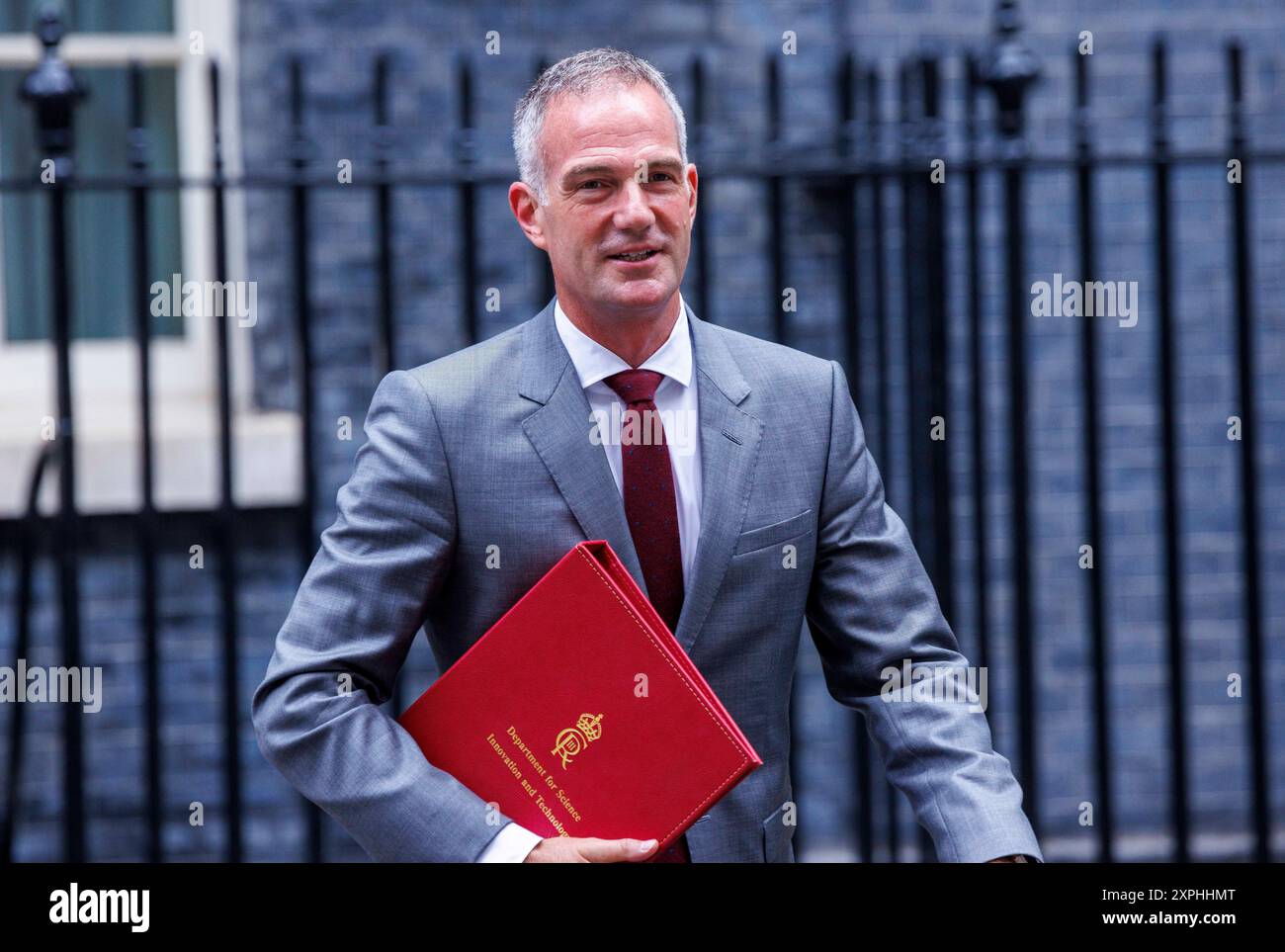 Londra, Regno Unito. 6 agosto 2024. Peter Kyle, Segretario di Stato per la Scienza, l'innovazione e la tecnologia, a Downing Street per una riunione del Gabinetto. Crediti: Mark Thomas/Alamy Live News Foto Stock