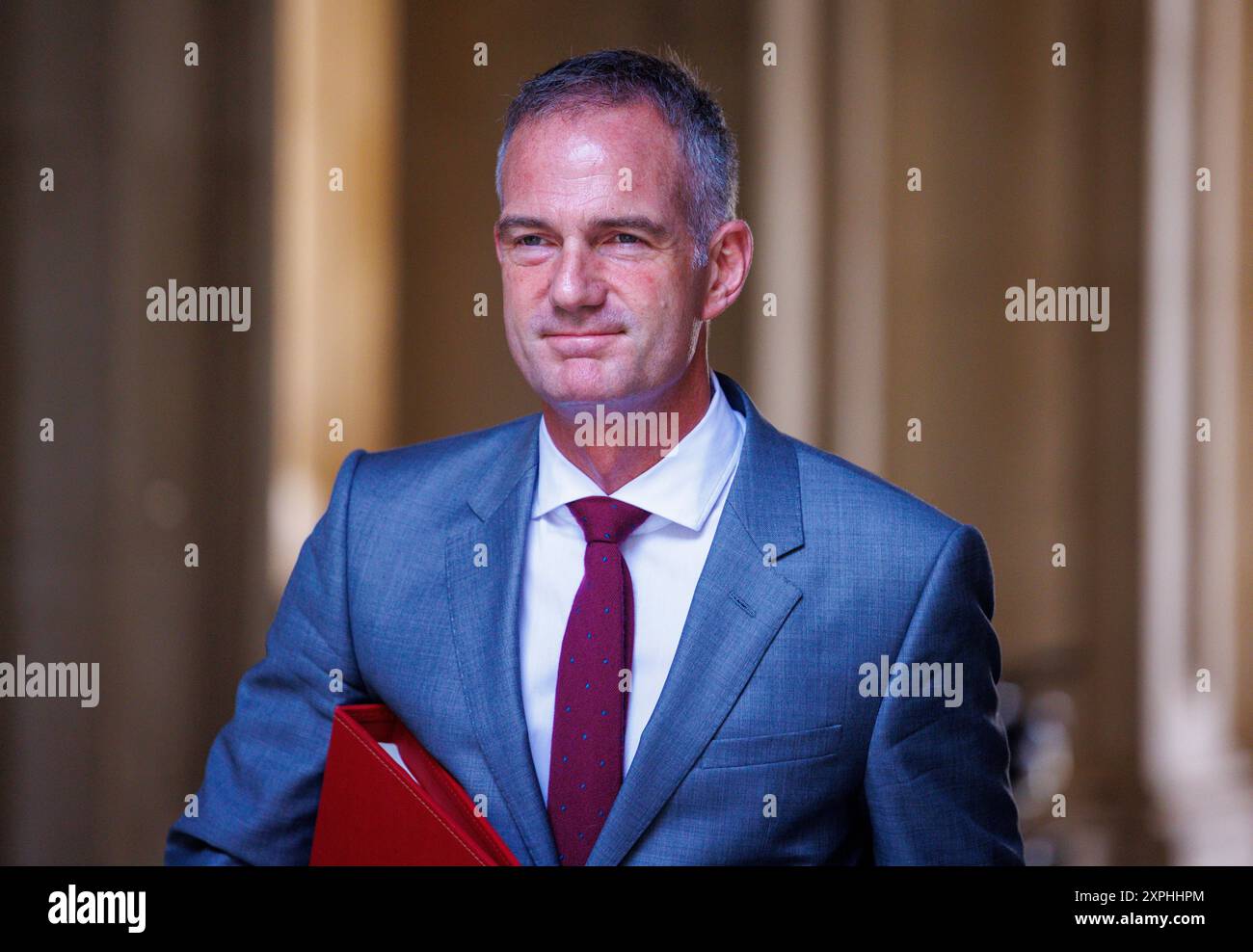 Londra, Regno Unito. 6 agosto 2024. Peter Kyle, Segretario di Stato per la Scienza, l'innovazione e la tecnologia, a Downing Street per una riunione del Gabinetto. Crediti: Mark Thomas/Alamy Live News Foto Stock