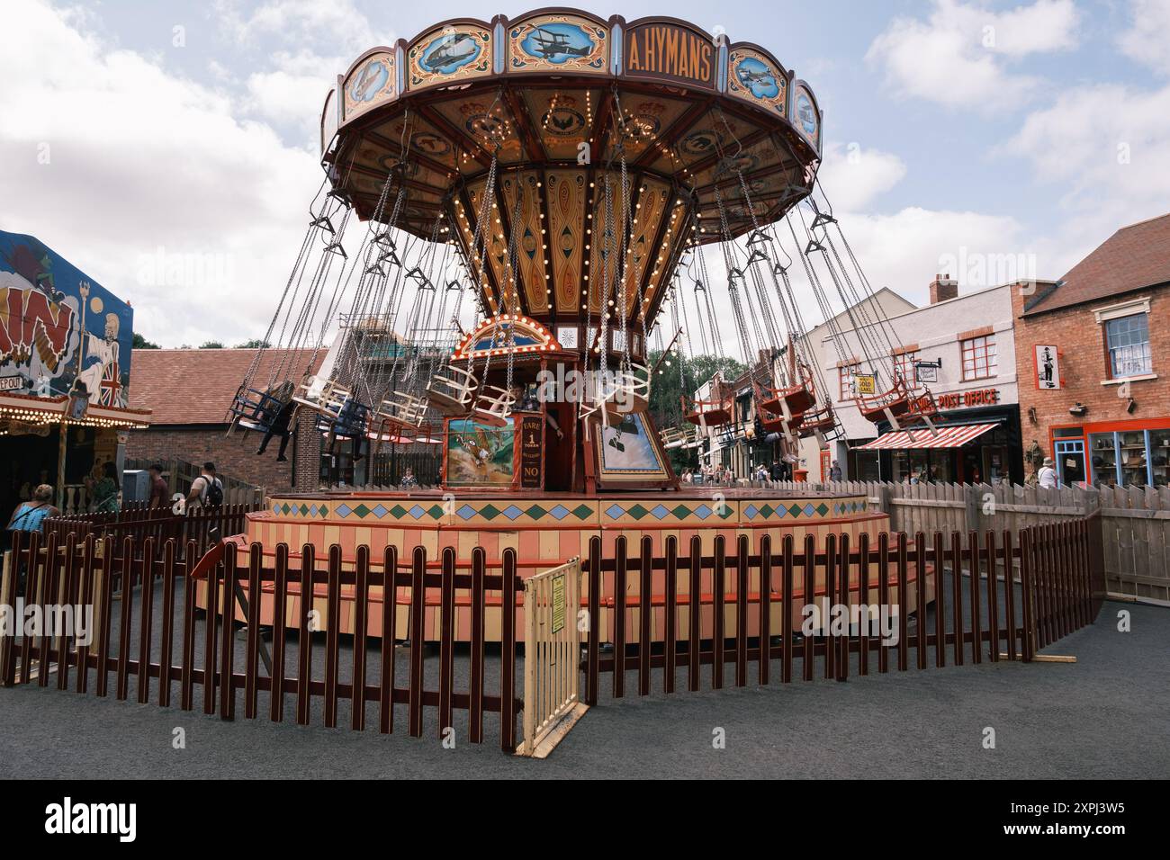 Vista del Black Country Living Museum, un museo che ricrea lo stile di vita tra il 1940 e il 1960, a Birmingham il 6 agosto 2024 nel Regno Unito Foto Stock