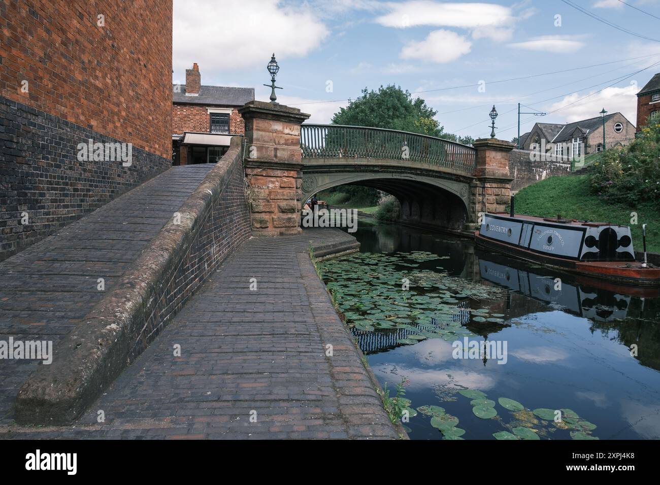 Vista del Black Country Living Museum, un museo che ricrea lo stile di vita tra il 1940 e il 1960, a Birmingham il 6 agosto 2024 nel Regno Unito Foto Stock