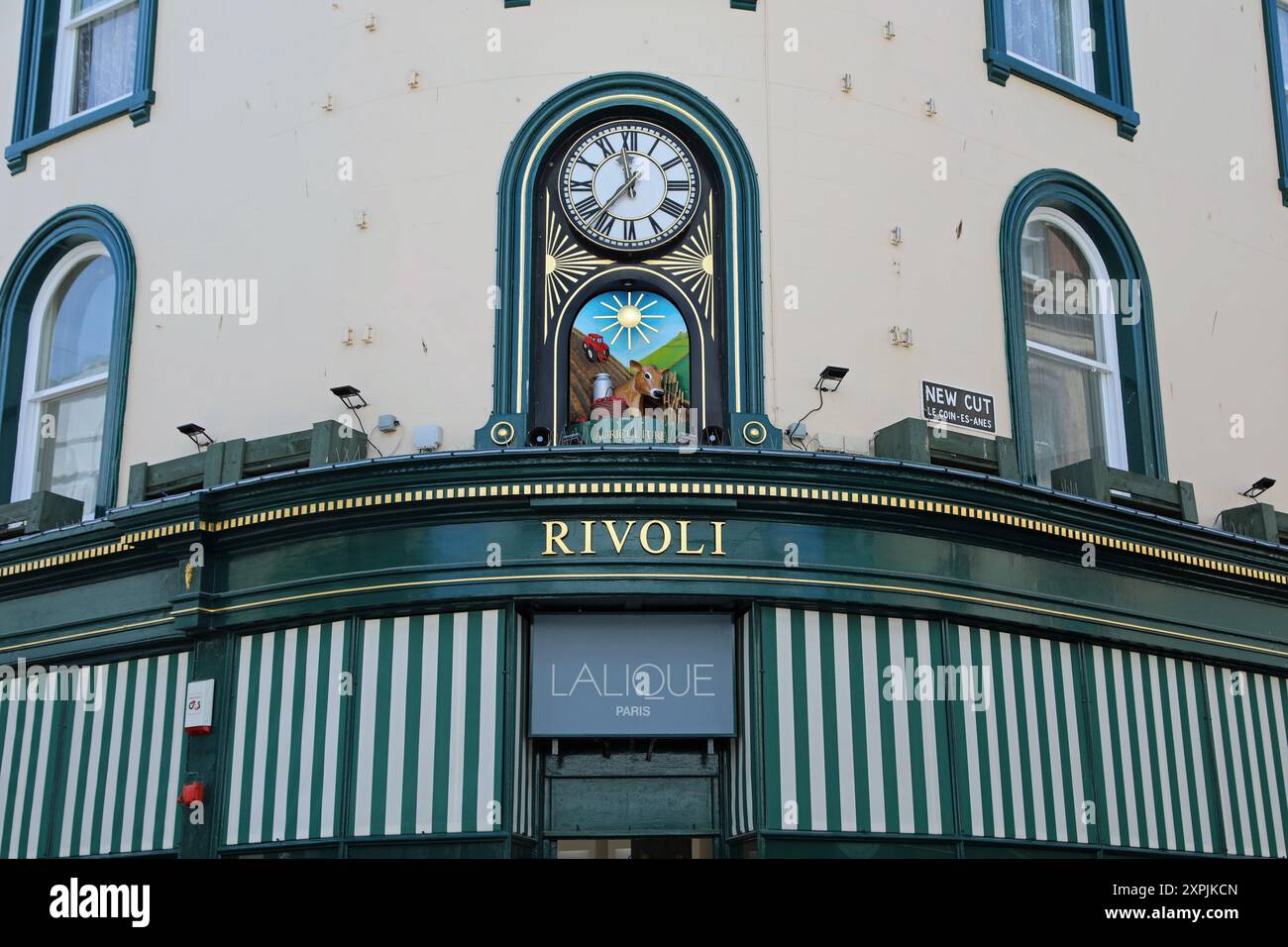 Orologio musicale girevole in stile svizzero Rivoli Jewellers a St Helier Foto Stock