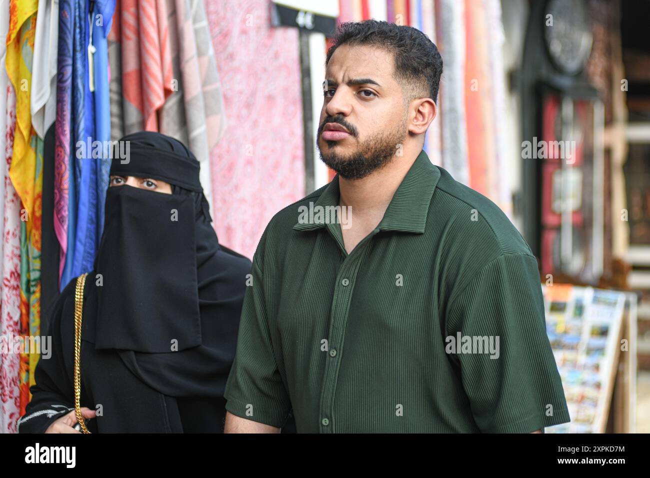 Coppia musulmana a Mostar. Bosnia ed Erzegovina Foto Stock