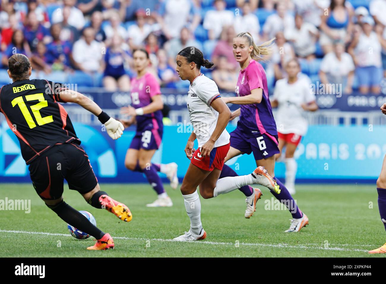 Lione, Francia. 6 agosto 2024. Mallory Swanson (USA) calcio: Olimpiadi di Parigi 2024 partita semifinale di calcio femminile tra USA 1-0 Germania allo Stade de Lyon di Lione, Francia. Crediti: Mutsu Kawamori/AFLO/Alamy Live News Foto Stock