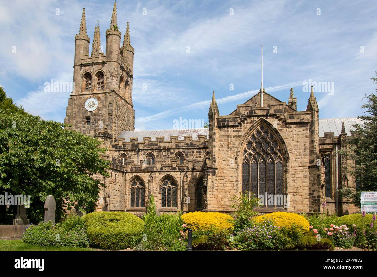 Chiesa di San Giovanni Battista, nota anche come "Cathedral of the Peak", Tideswell, nr Buxton, Peak District, Derbyshire, Inghilterra Foto Stock