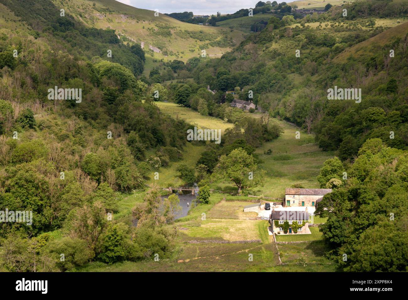 Monsal Dale da Monsal Head, Peak District, Derbyshire, Inghilterra Foto Stock
