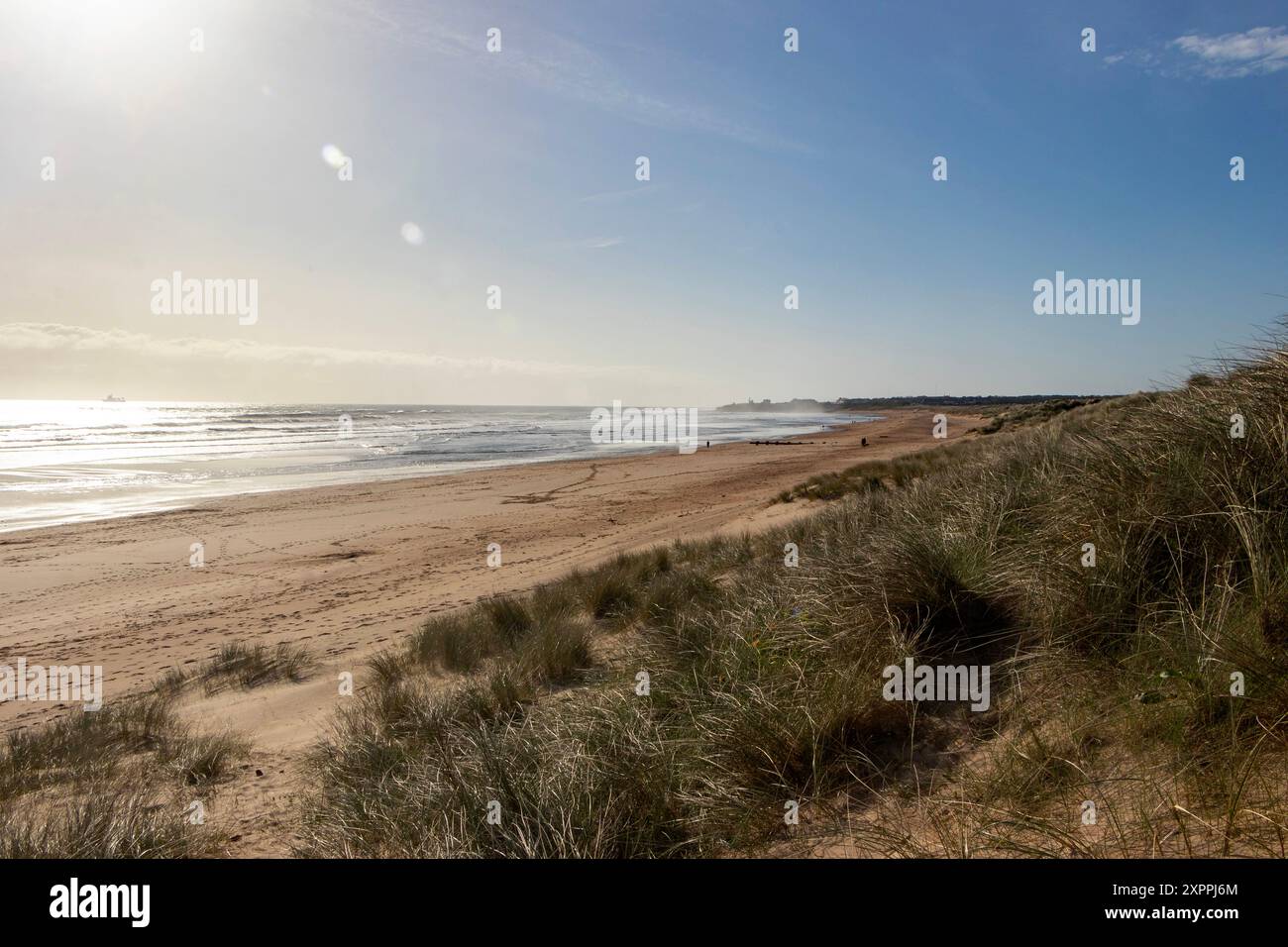 la spiaggia tra blyth e seaton è isolata dal sentiero costiero Foto Stock
