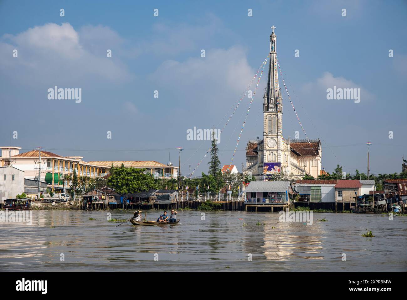 Ramo della Chiesa cattolica Mekong e Cai Be, Cai Be (Cái Bè), Tien Giang (Tiền Giang), Vietnam, Asia Foto Stock