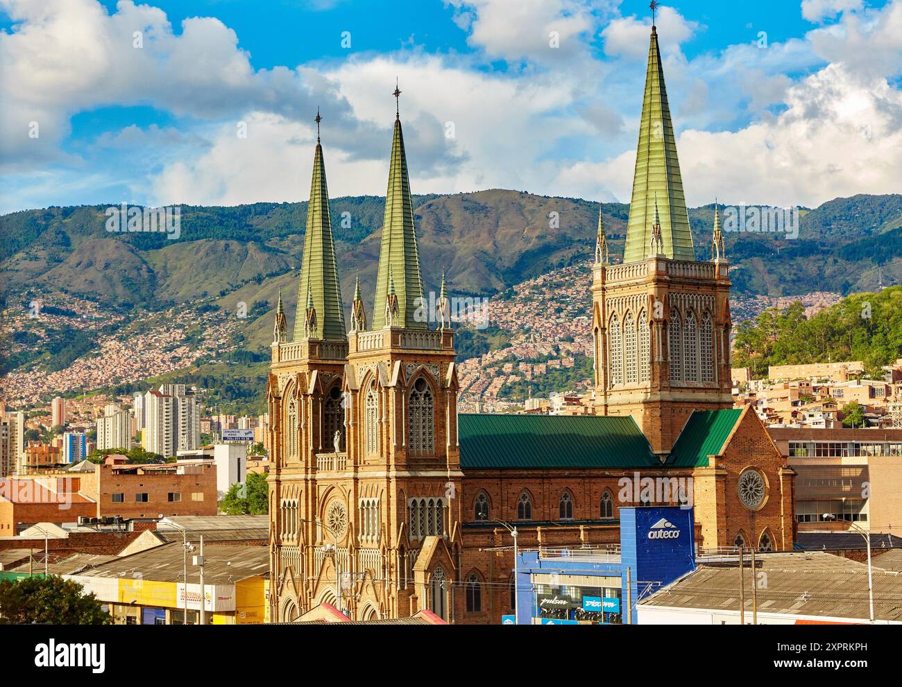 Parroquia Nuestra Señora del Perpetuo Socorro, Medellin, Antioquia, Colombia Foto Stock