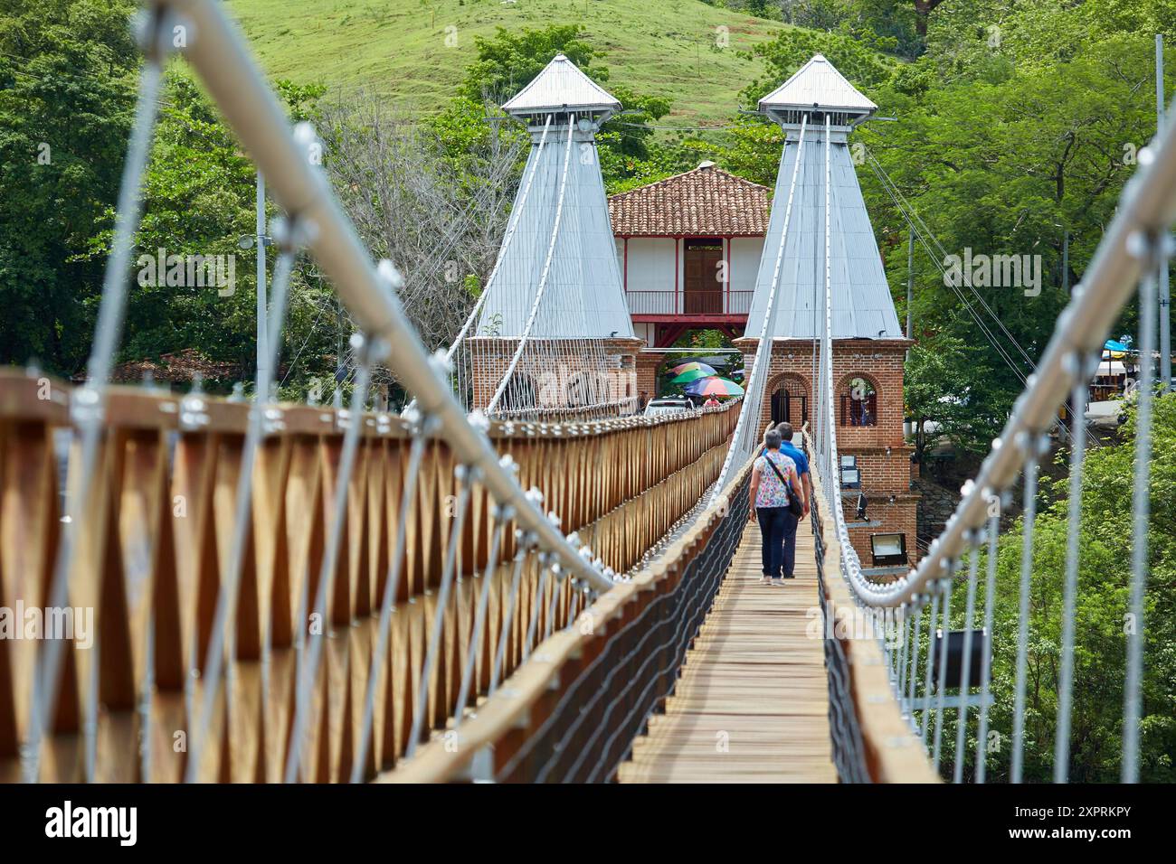 Puente de Occidente (Ponte dell'Ovest), fiume Cauca, Santa Fe de Antioquia, dipartimento di Antioquia, Colombia Foto Stock