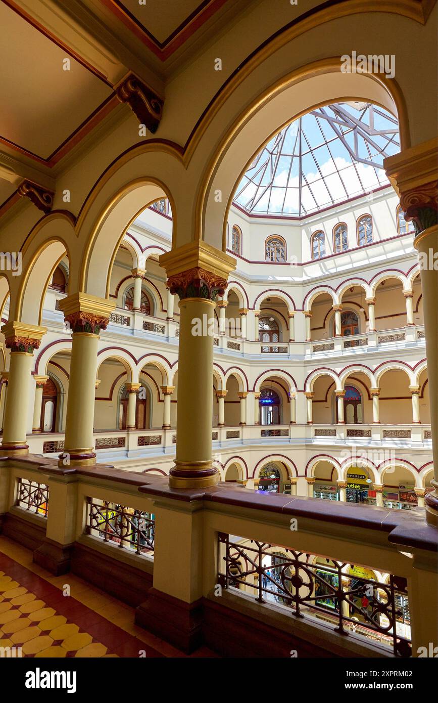Palacio Nacional Centro Shopping, Carabobo Avenue, Medellin, dipartimento di Antioquia, Colombia. Foto Stock