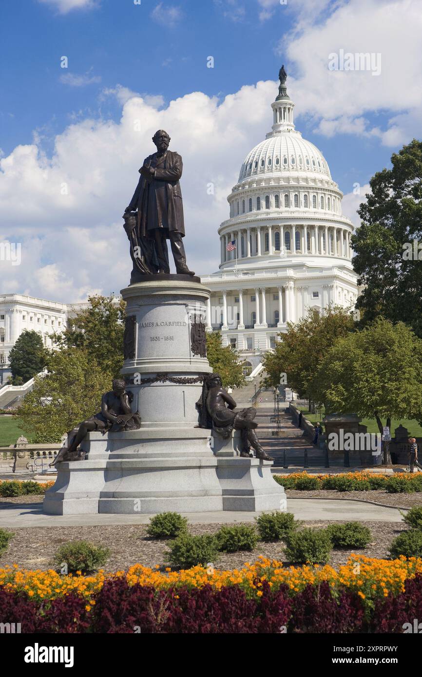 James Garfield una statua che si trova nella parte anteriore del Campidoglio degli Stati Uniti, Washington DC, Stati Uniti d'America Foto Stock