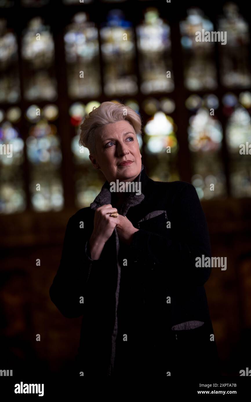 Sarah Connolly, fotografata alla Cattedrale di Gloucester. Foto Stock