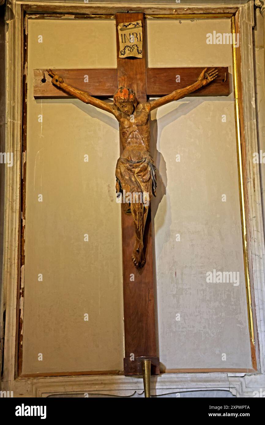 Un crocifisso nel Duomo di Napoli a Napoli Foto Stock