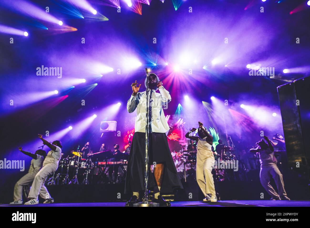 Skanderborg, Danimarca. 7 agosto 2024. La cantante e rapper nigeriana Burna Boy esegue un concerto dal vivo durante il festival musicale danese SmukFest 2024 a Skanderborg. Credito: Gonzales Photo/Alamy Live News Foto Stock